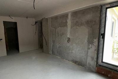Casă cu 3 camere cu Teren 380 Mp în Central - 3