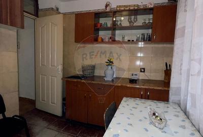 Apartament cu 4 camere, mobilat în 1 Mai - 8