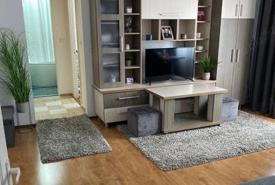 Apartament cu 2 camere Semidecomandat - 1