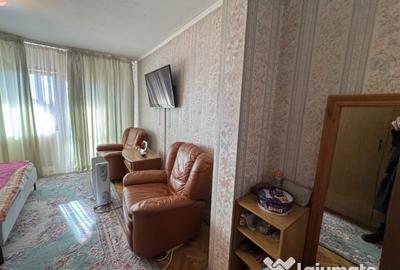 Casă cu 8 camere cu Teren 4057 Mp în Găneasa - 2