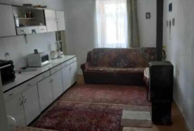 Casă cu 4 camere cu Teren 100 Mp în Central - 5