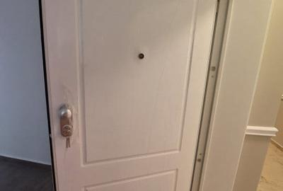 Spațiu comercial, de 100 mp, în Capitol - 12