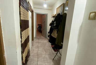 2 DECOMANDATE etajul 3 cu centrala, renovat partial, boxa, Energiei - 7