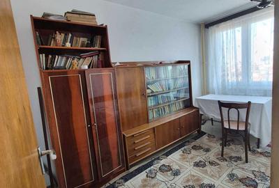 Apartament cu 3 camere semidecomandat în Colentina - 3