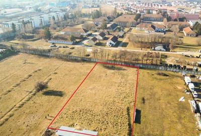 Teren intravilan, pe 3.500 mp, pozitie apreciabila, Grivitei - 9