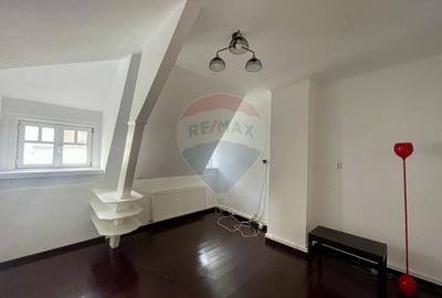 Apartament (in vila) de inchiriat in zona Capitale - 2