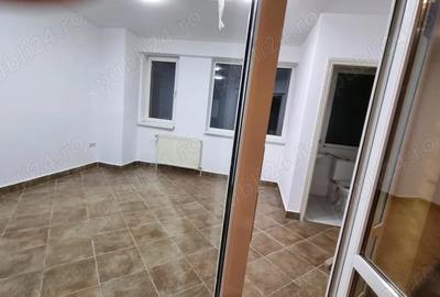 Spațiu comercial, de 18 mp, în Central