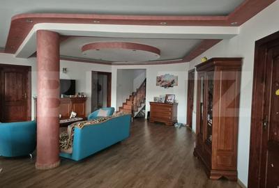 Casa de vanzare in Corunca, ideala pentru 2 familii sau pensiune - 19