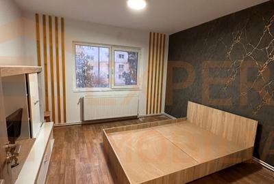 Apartament cu 3 camere decomandat, mobilat în CET