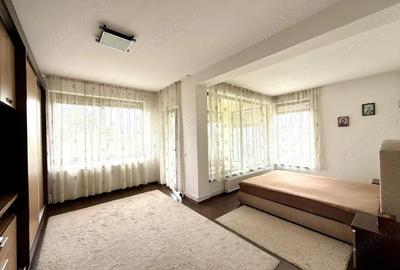 Casă cu Teren 700 Mp în Strejnicu - 4