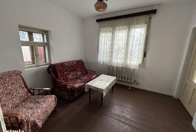 Casă cu 4 camere cu Teren 1484 Mp în Vladimirescu - 10
