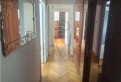 Apartament cu 3 camere semidecomandat, mobilat în Girocului - 1