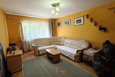 Apartament 3 camere, decomandat, 2 bai, la cateva minute de Cipariu