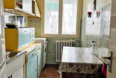 Apartament cu 2 camere semidecomandat în Giulești