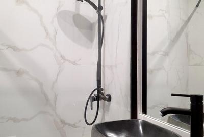 Casă cu 3 camere cu Teren 500 Mp în Central - 5