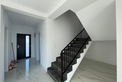 Duplex cu 4 camere cu Teren 365 Mp în Moșnița Veche - 5