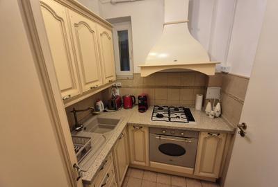 Apartament cu 3 camere nedecomandat în Sala Palatului - 11