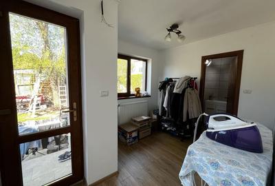 Casă cu 3 camere în Central