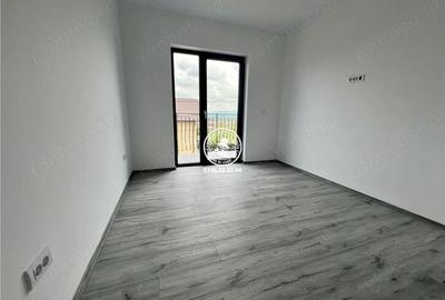 Casă cu 4 camere cu Teren 250 Mp în Central - 7