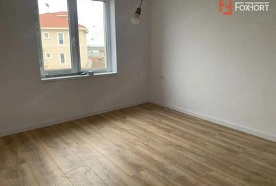 Casă cu 5 camere cu Teren 571 Mp în Giarmata - 6