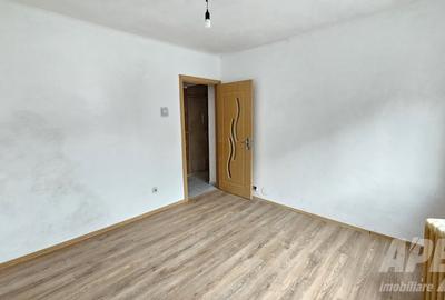 Apartament 2 camere de vanzare - 4