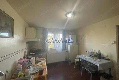 Casă cu 4 camere cu Canalizare în Primăverii - 6