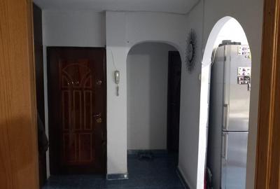 Apartament cu 3 camere decomandat, mobilat în Obor - 3