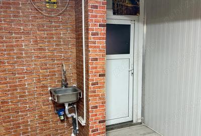 Inchiriez spatiu comercial vad excelent, pe C.Martirilor, 12 mp, 450 EURO - 2
