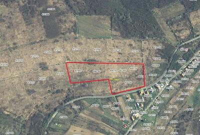 Teren de 46884 mp, în Central - 2