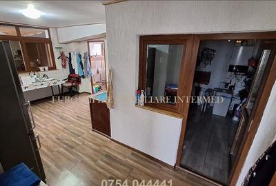 Vila+casa de vanzare in Constanta, zona Km 5 - 7