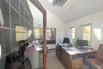 Spațiu de birouri / clinică de vanzare - 37