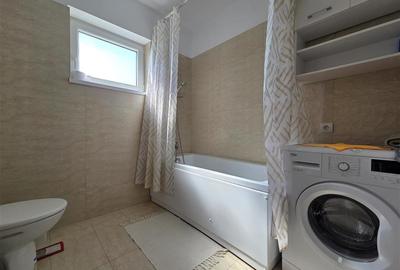 Apartament cu 2 camere semidecomandat, mobilat în Tractorul - 21