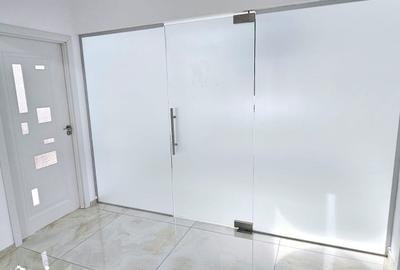 Spațiu comercial, de 12 mp, în Tei - 2