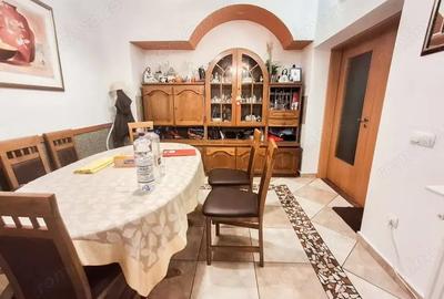 Casă cu 6 camere în Girocului - 12