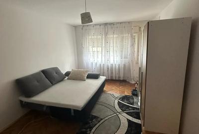 Apartament cu 3 camere de inchiriat - 1
