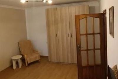 Garsonieră decomandată, mobilată în Nerva Traian - 6