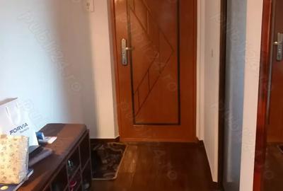 Vand apartament 3 camere, 2 bai ?i 2 bslcoane inchise cu termopan - 9