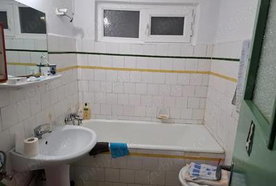 Casă cu 4 camere cu Teren 150 Mp în Central - 2