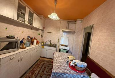 Apartament cu 3 camere decomandat în Bălcescu - 1