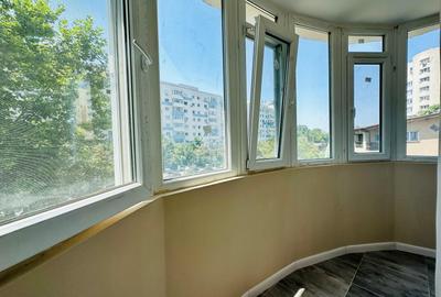 Apartament 3 camere complet renovat – Apărătorii Patriei, Sector 4 - 9