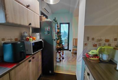 Apartament cu 3 camere semidecomandat, mobilat în Calea Călărașilor - 9