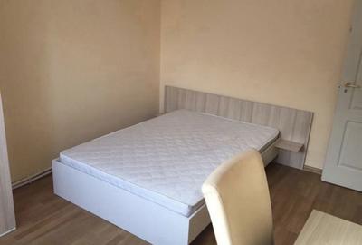 Casă cu 4 camere decomandat în Păcurari - 4