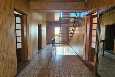 Casă cu 6 camere cu Teren 450 Mp în Calea București