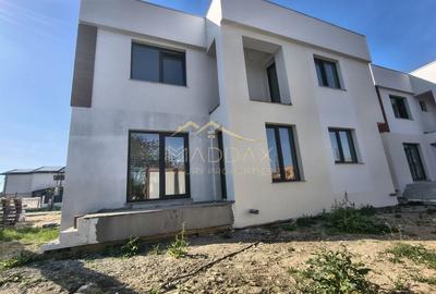 Casă individuală cu 5 camere cu Canalizare în Chiajna - 50