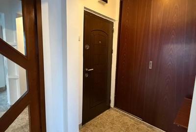 Apartament cu 3 camere decomandat, mobilat în Narcisa - 15