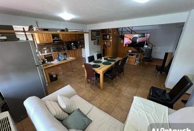 Casă cu 6 camere în Central - 4