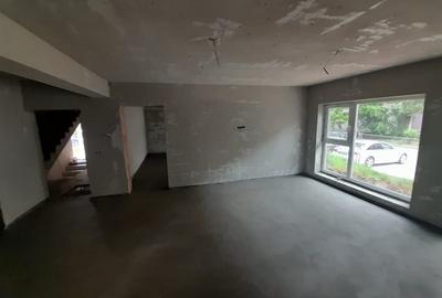 Apartament cu 2 camere decomandat în Calea Moldovei - 20