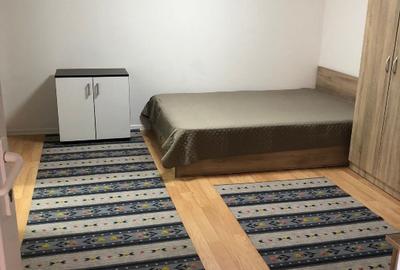 Garsonieră semidecomandată în Florilor - 2