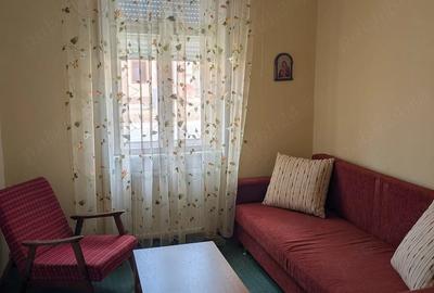 Casă cu 5 camere cu Teren 430 Mp în Socol - 4
