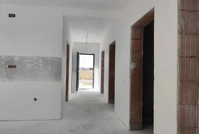 Casă cu 4 camere cu Teren 553 Mp în Sântandrei - 15